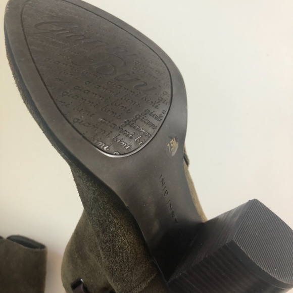 NEW! Gianni Binni khaki suede bootie - Picture 6 of 9